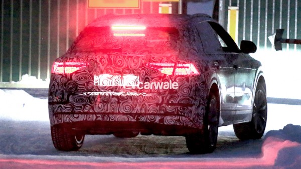 First-images-of-the-Audi-Q8-in-its-real-body-2